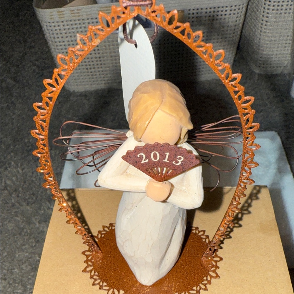 2013 Trellis Ornament by DEMDACO. Rare BNIB Never Used.